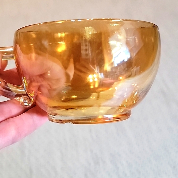 Vintage Carnival Glass Mugs - Picture 5 of 8